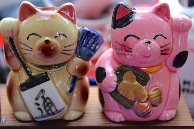 Maneki-neko หรือแมวกวักนำโชค