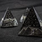 ปิรามิด หรือ พีระมิด (pyramid) เครื่องราง จากต่างแดน